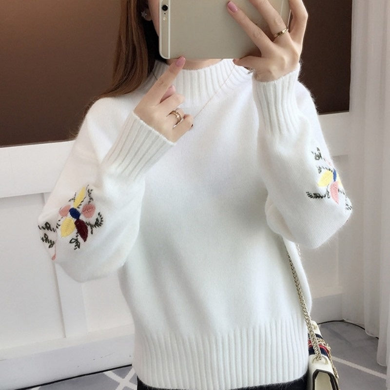 Olivia - Loose Embroidered Knitwear